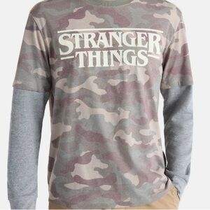 Stranger Things Men's Graphic T-Shirt with Thermal Sleeves. Size large